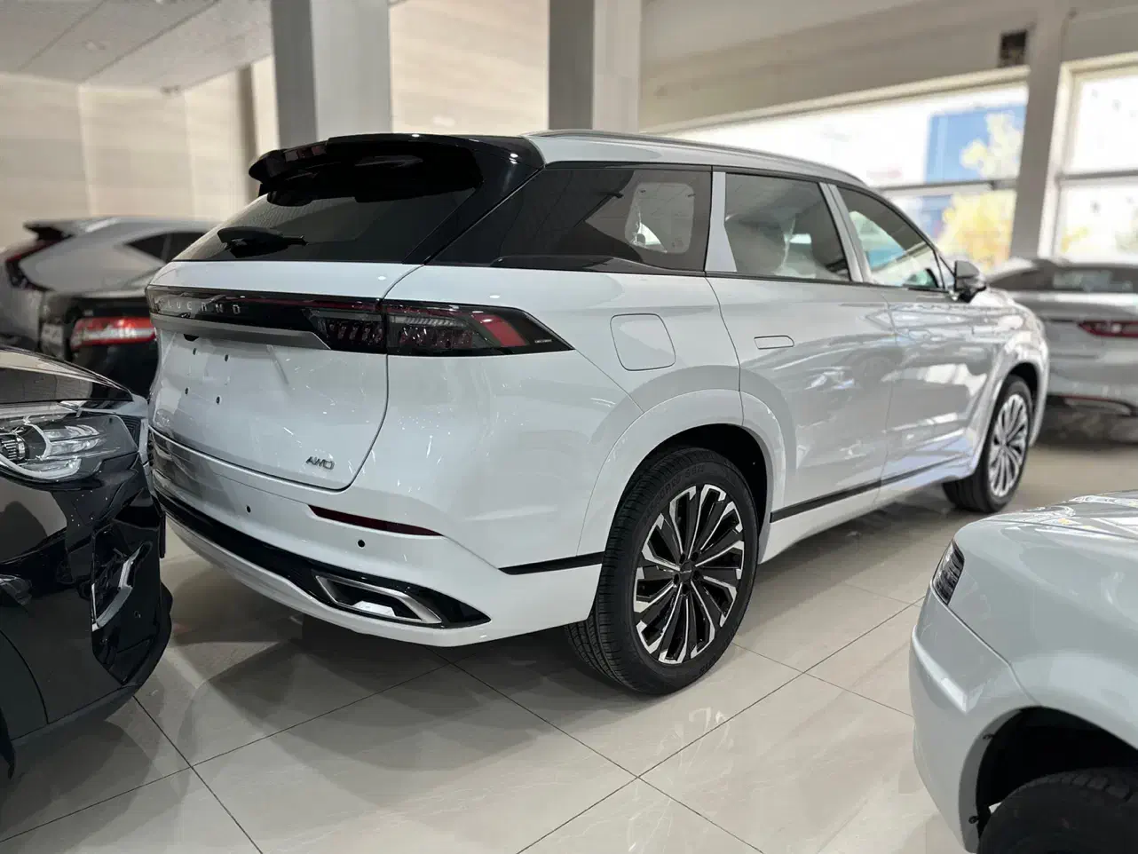 لوکانو L8 مدل ۱۴۰۴ صفر|خودرو سواری و وانت|شیراز, فرهنگ شهر|دیوار