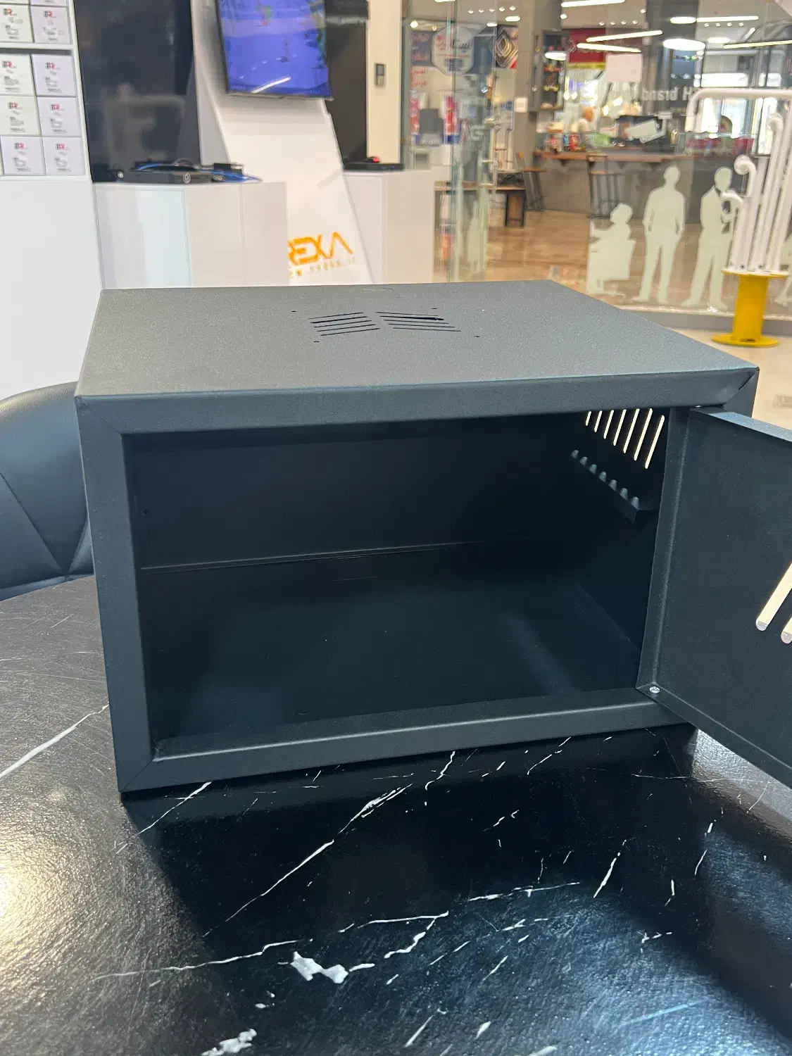 رک ۴ یونیت تمام فلز|دوربین مداربسته|شیراز, سینما سعدی|دیوار