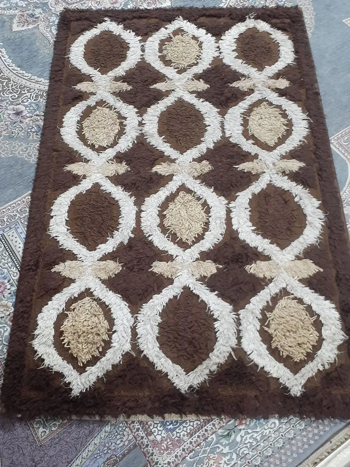 یک در یکونیم زخیم سالم  خوش رنگ|فرش|پول, |دیوار