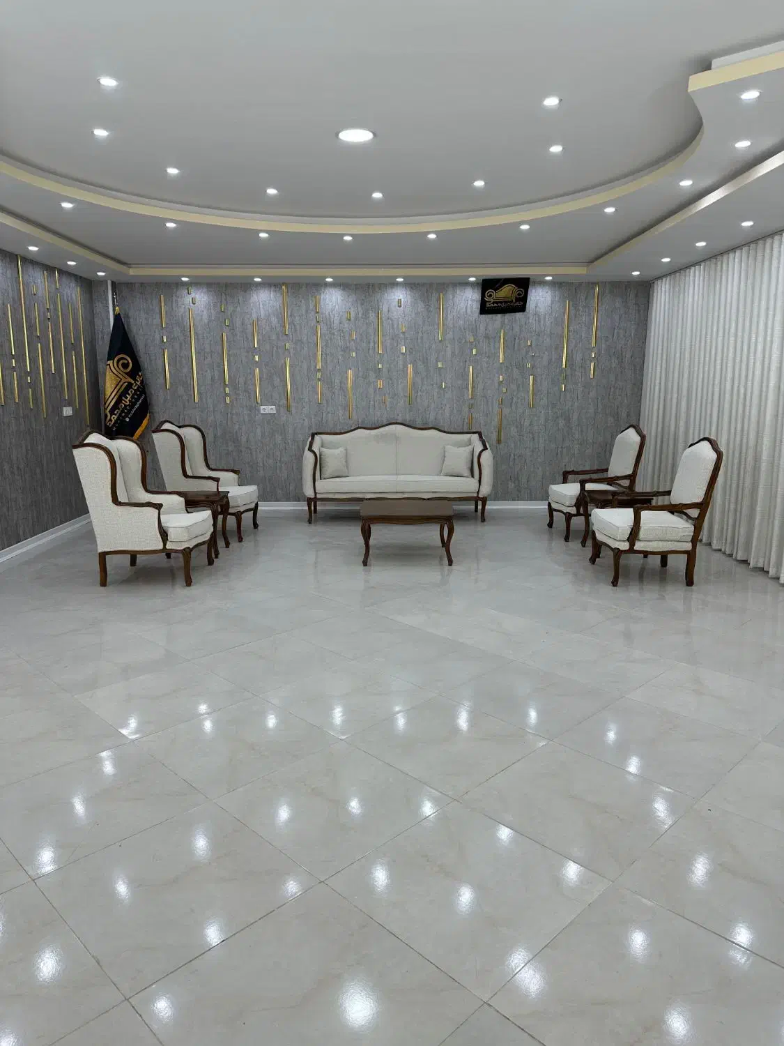 مبل کویین فرانسوی ترکیبی|مبلمان خانگی و میز عسلی|ایلام, |دیوار