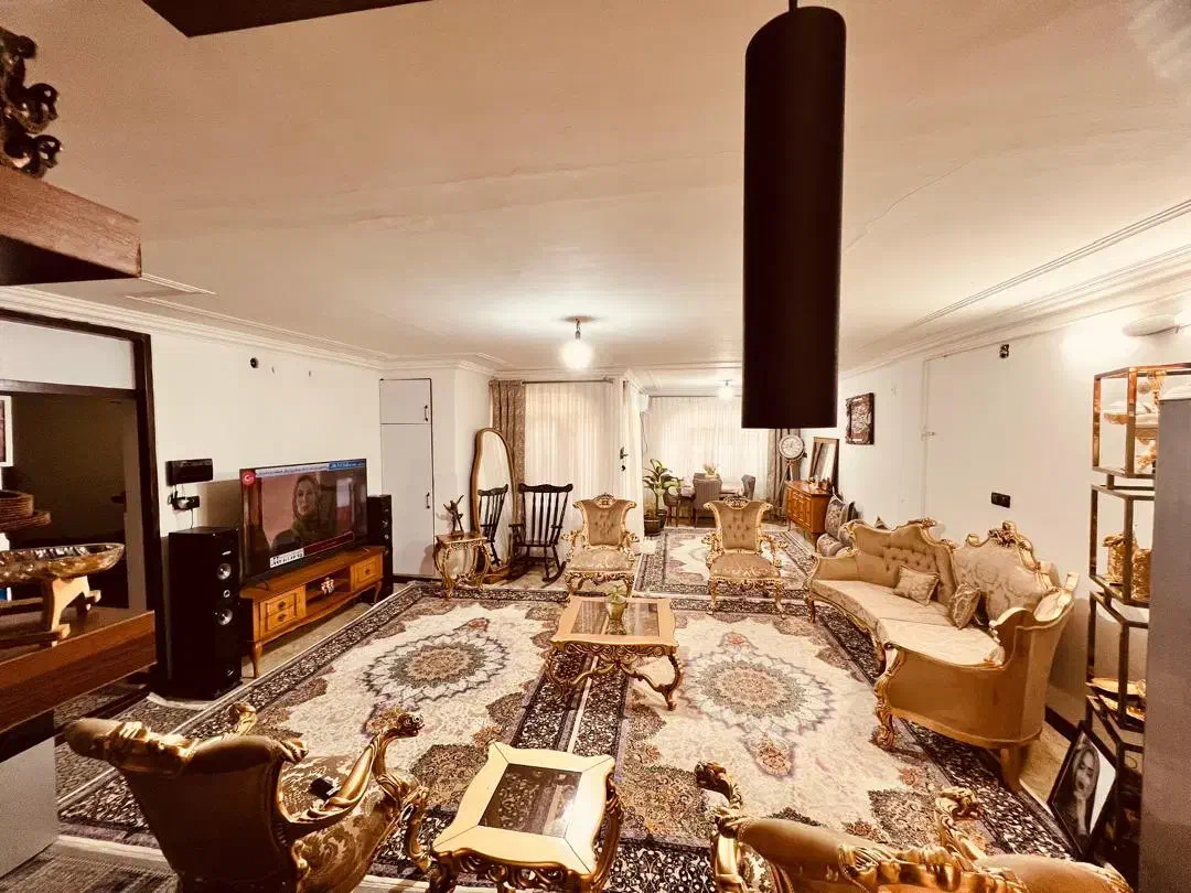 یک دست مبل خرچنگی مناسب جهیزیه|مبلمان خانگی و میز عسلی|بم, |دیوار