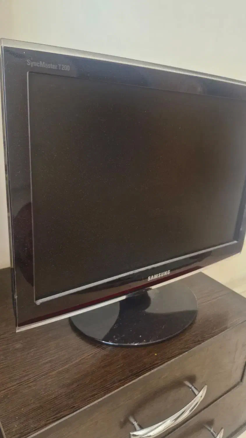 مانیتور سالم سالم|قطعات و لوازم جانبی رایانه|تهران, حکمت|دیوار