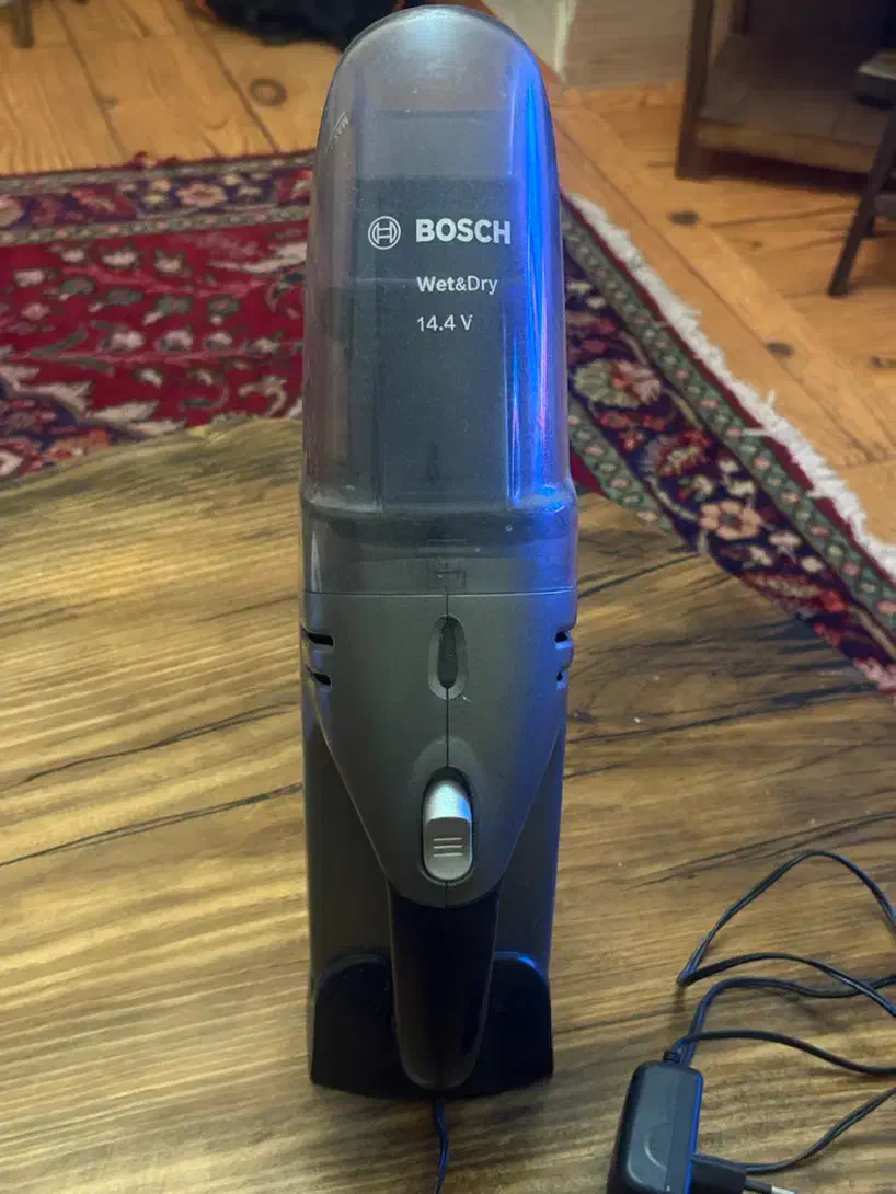 جاروشارژی بوش و جارو عصایی برقی|جاروبرقی، جارو شارژی، بخارشو|تهران, منیریه|دیوار