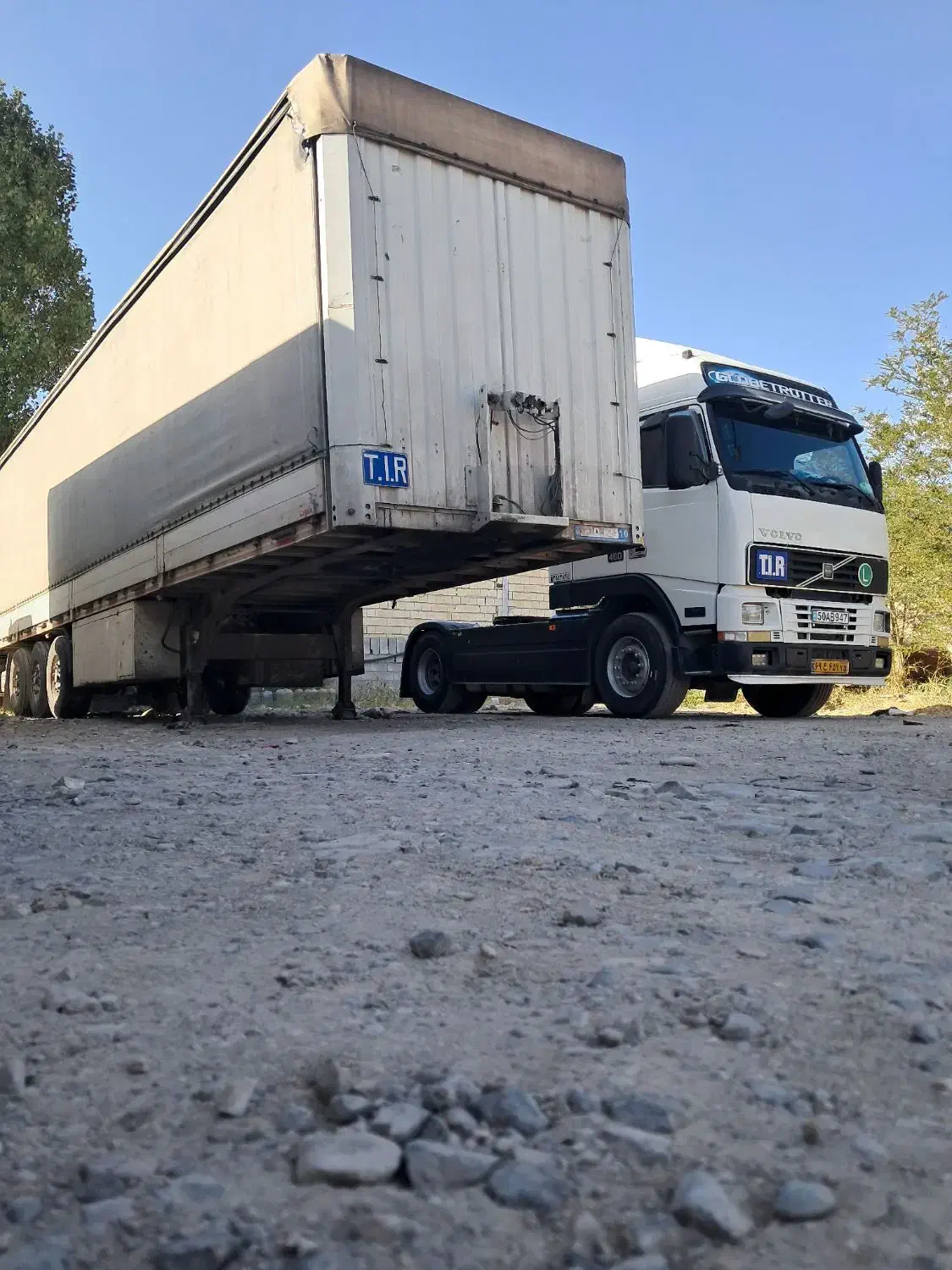 fh 460|خودرو سنگین|میانه, |دیوار