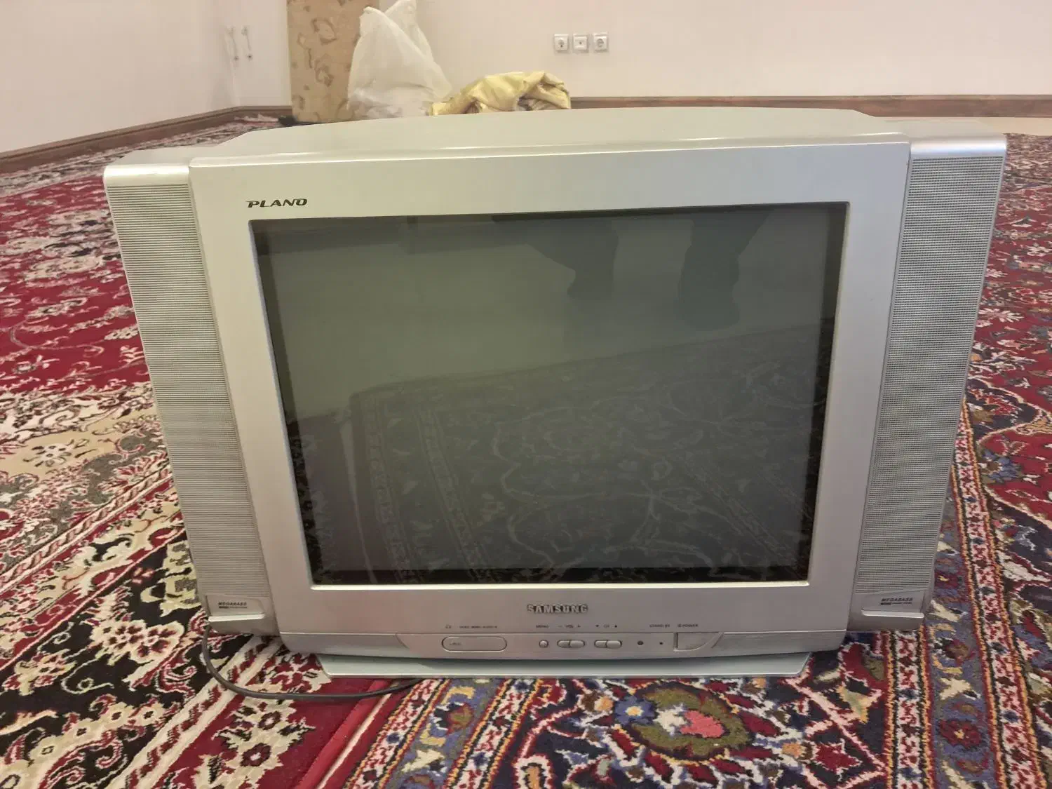 تلوزیون سامسونگ ۲۱|تلویزیون و پروژکتور|اصفهان, خواجه عمید|دیوار