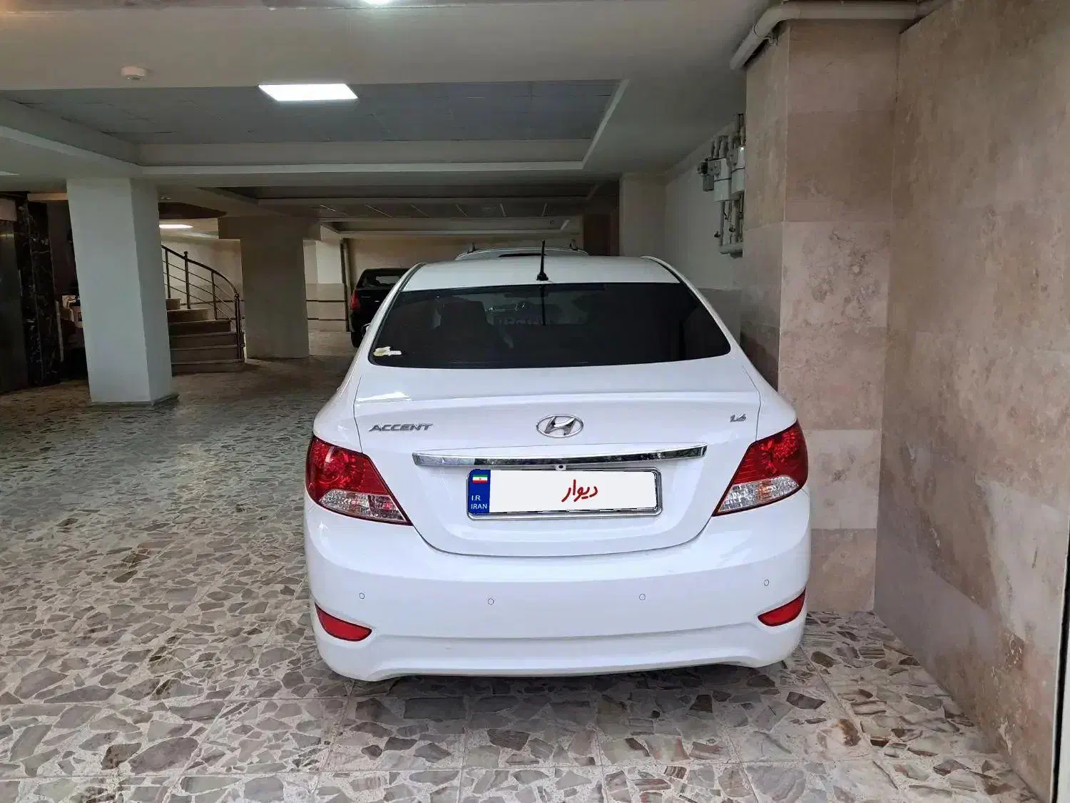 هیوندا اکسنت ۹۷|خودرو سواری و وانت|لاهیجان, حزین|دیوار