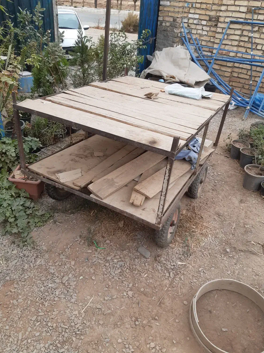 گاری دوطبقه بالستیک فروغن به اندازه یک نیسان کار م|فروشگاه و مغازه|زبرخان, |دیوار