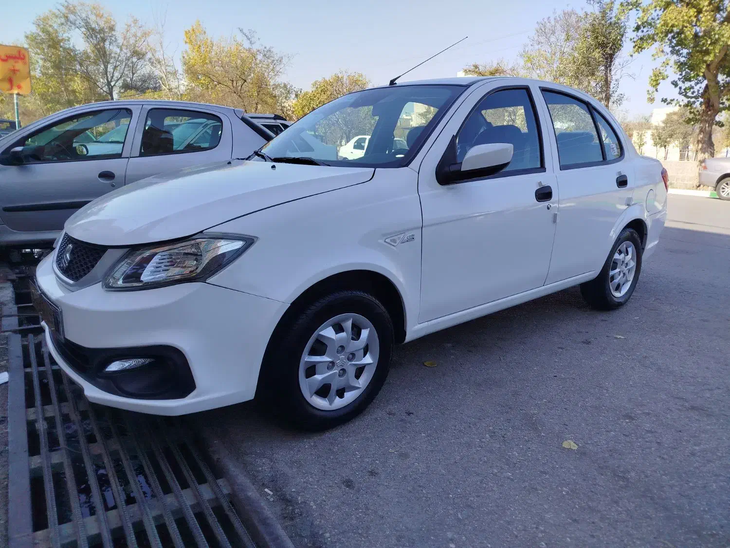 ساینا sمدل ۱۴۰۲|خودرو سواری و وانت|اردبیل, |دیوار