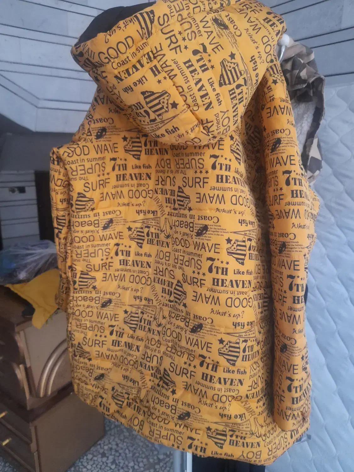 بارونی|لباس|اصفهان, رهنان|دیوار