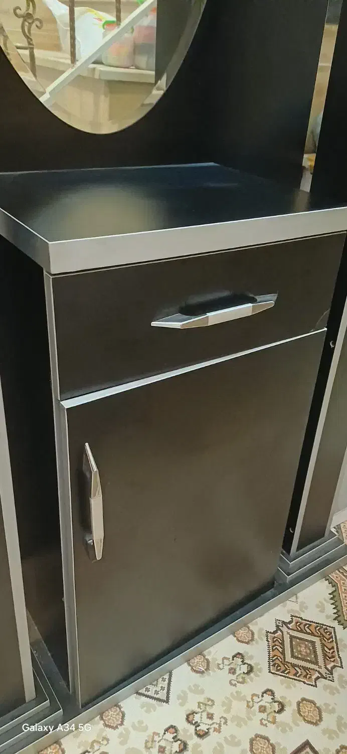 چوب لباسی|جاکفشی، کمد، دراور|قم, چهل درخت‎|دیوار