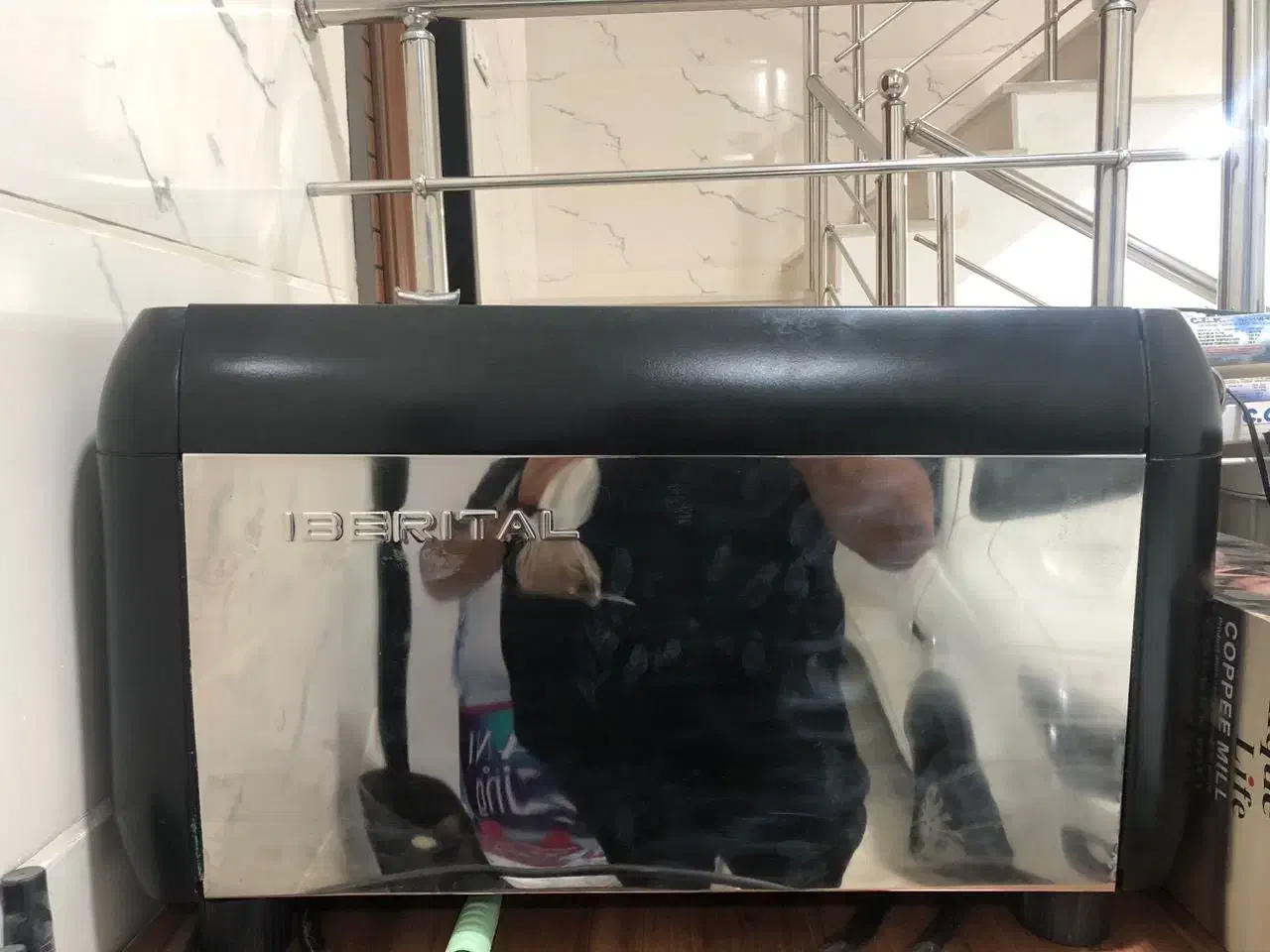 دستگاه صنعتی قهوه به همراه آسیاب صنعتی|کافی‌شاپ و رستوران|بروجرد, |دیوار