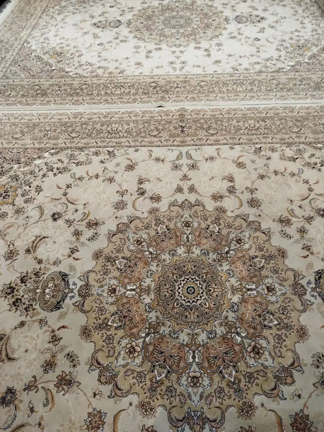 فرش ماشینی دو تخته.جفت 12 متری نخی|فرش|تبریز, |دیوار