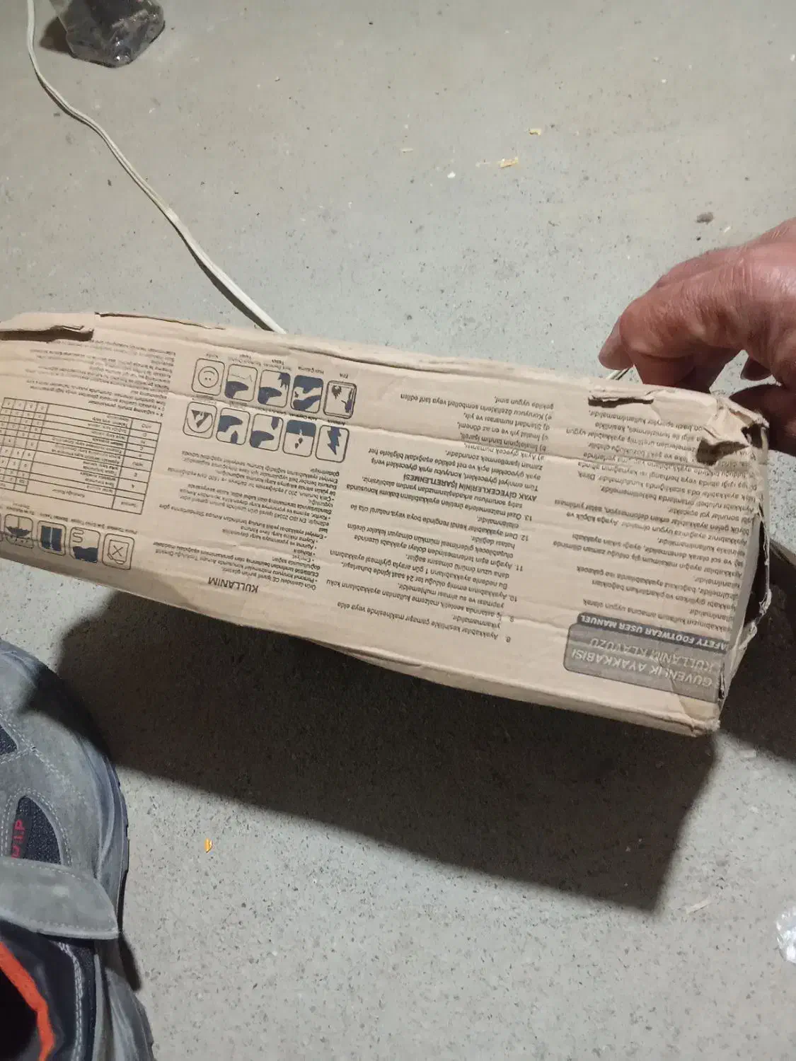 کفش کار ترکیه ای.دهن پلا اهن شماره ۴۵|کیف، کفش، کمربند|سقز, |دیوار