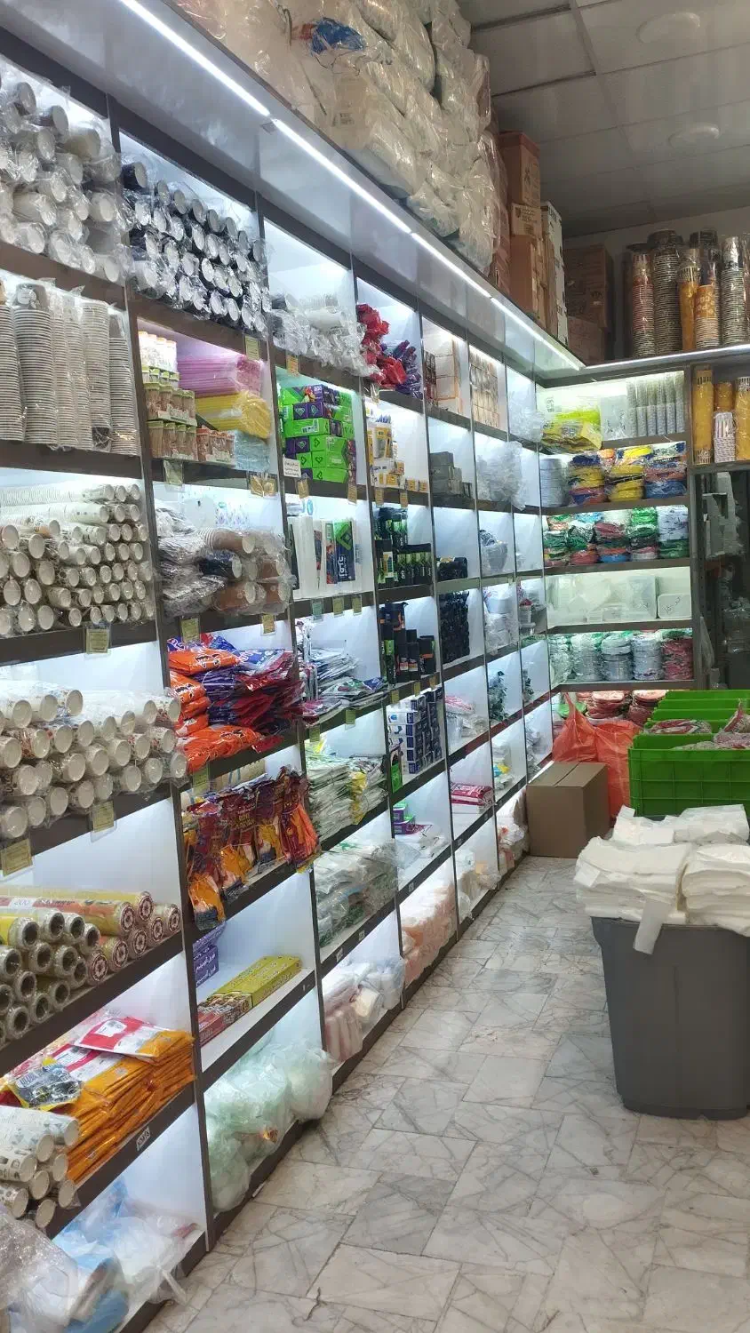 نایلکس ولیوان و فریزر|عمده‌فروشی|مشهد, کارمندان دوم|دیوار