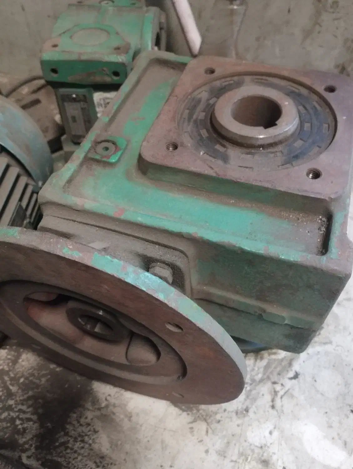 آلومینیوم بر  .دینام تکفاز 3فاز|ابزارآلات|سنندج, |دیوار