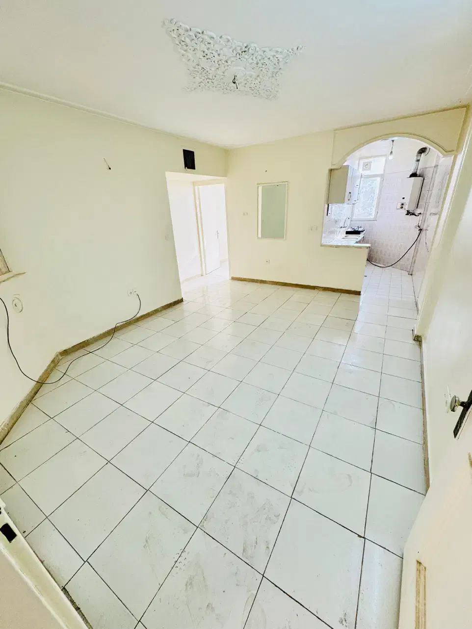 50 متر * 1خواب * خوش نقشه * تکواحدی * تبدیل تا رهن