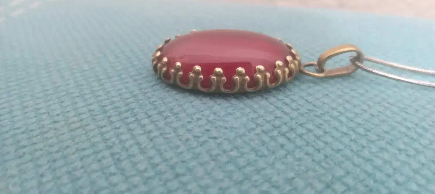 یاقوت سرخ|کلکسیون اشیاء عتیقه|اصفهان, شاهد|دیوار