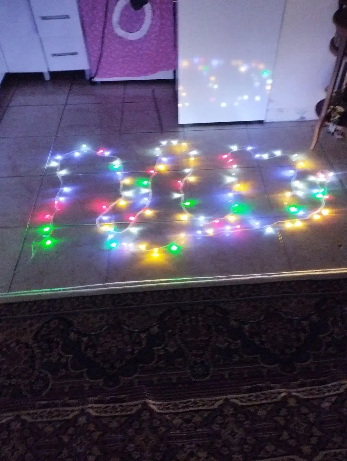 لامپ رنگی|لامپ و چراغ|پرند, فاز ۵|دیوار