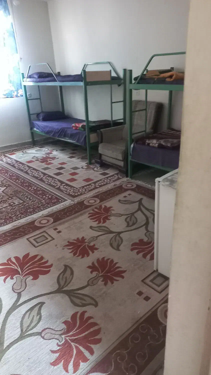 خانه مسافر ساوه یا خانه معلم سابق|اجارهٔ کوتاهمدت آپارتمان و سوئیت|ساوه, |دیوار