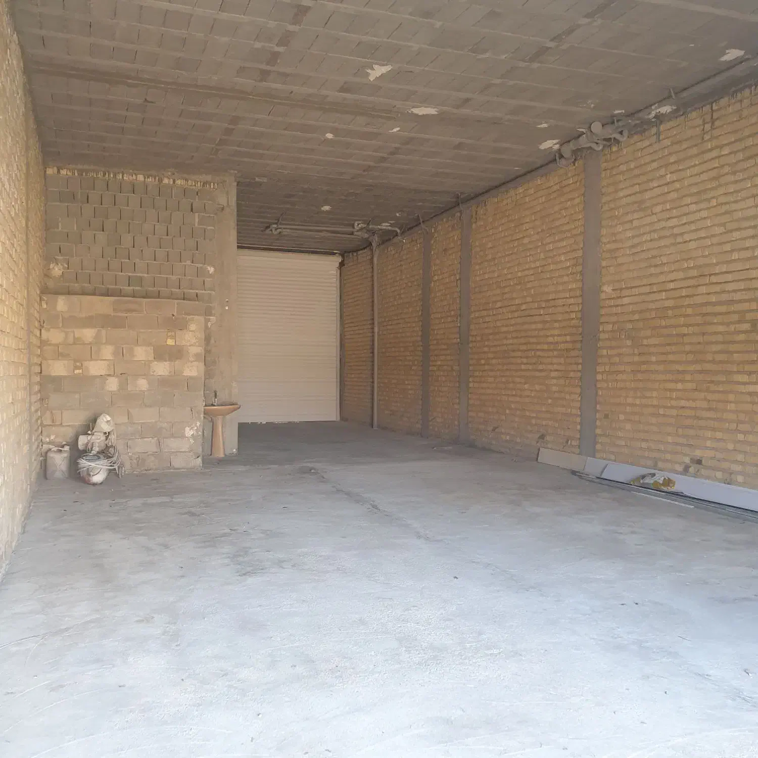 اجارانبار۱۴۰ متری سقف ۵ متری مناسب میوه|اجارهٔ مغازه و غرفه|جهرم, |دیوار