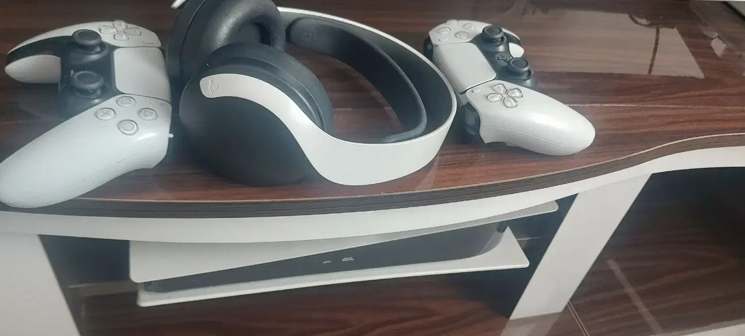 ps5 fat دیجیتال دو دسته فول بازی و هدفون|کنسول، بازی ویدئویی و آنلاین|شیراز, گویم|دیوار