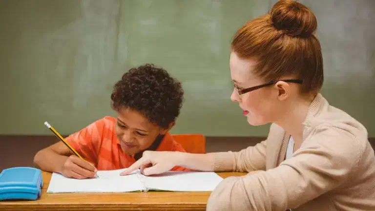 معلم خصوصی کلاس دوم وسوم ابتدایی هستم حضوری|خدمات آموزشی|کلاله, |دیوار