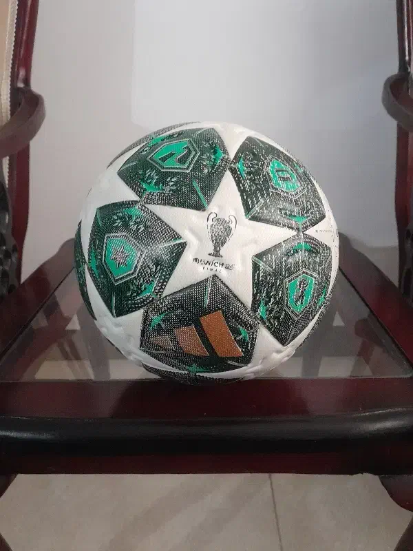 توپ فوتبال|ورزش‌های توپی|اسلام‌شهر, سیمرغ|دیوار