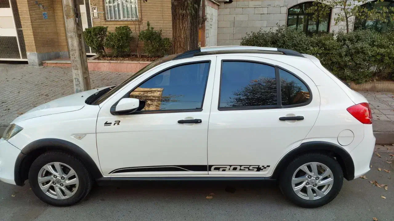 کوییک آر سفید مشکی|خودرو سواری و وانت|کرج, اتحاد|دیوار