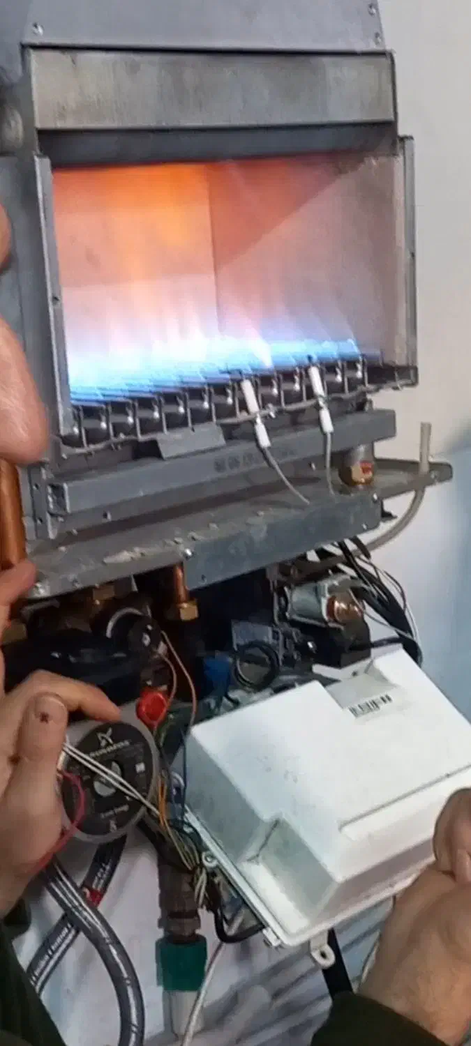 تعمیرات ونصب انواع مختلف پکیج وابگرمکن|خدمات پیشه و مهارت|همدان, |دیوار