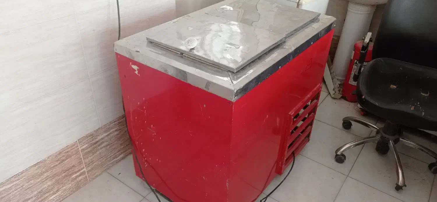 یک عدد فریزر دودر خیلی تمیز سالم باضمانت|فروشگاه و مغازه|بجنورد, |دیوار