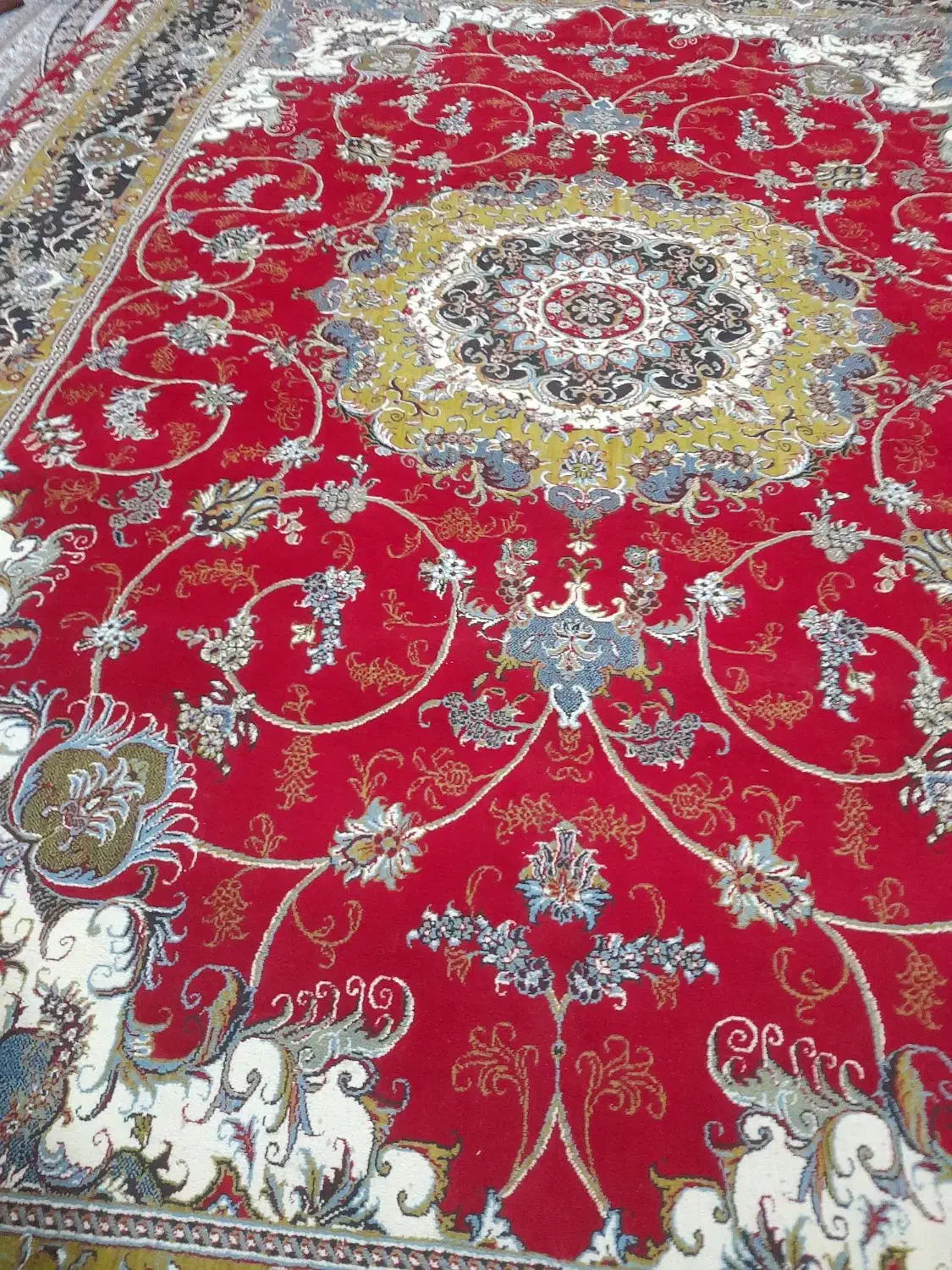 فرش در حد نو استثنایی|فرش|بندرعباس, |دیوار