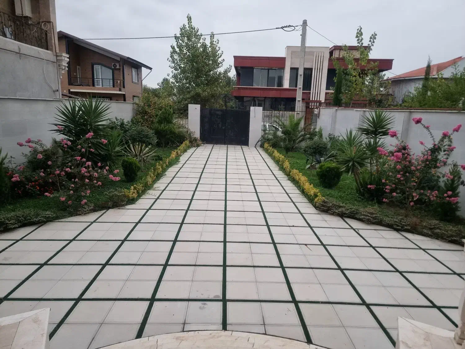 باغبانی هرس سمپاشی محوطه سازی|خدمات باغبانی و درختکاری|رشت, حومه رشت|دیوار