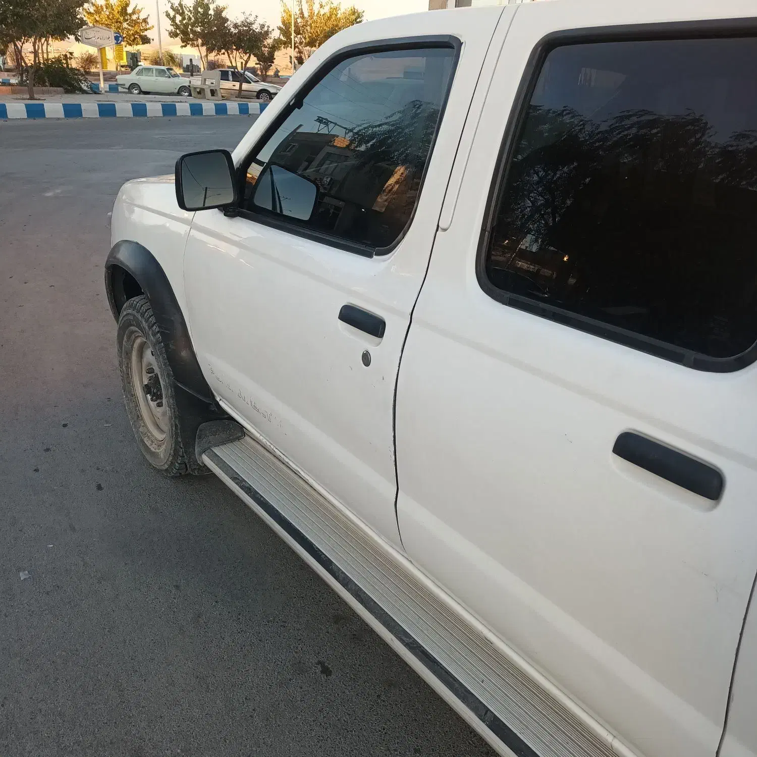 نیسان پیکاپ. مدل ۸۷ تمیز، معاوضه با تارا وشاهین|خودرو سواری و وانت|بروجن, |دیوار