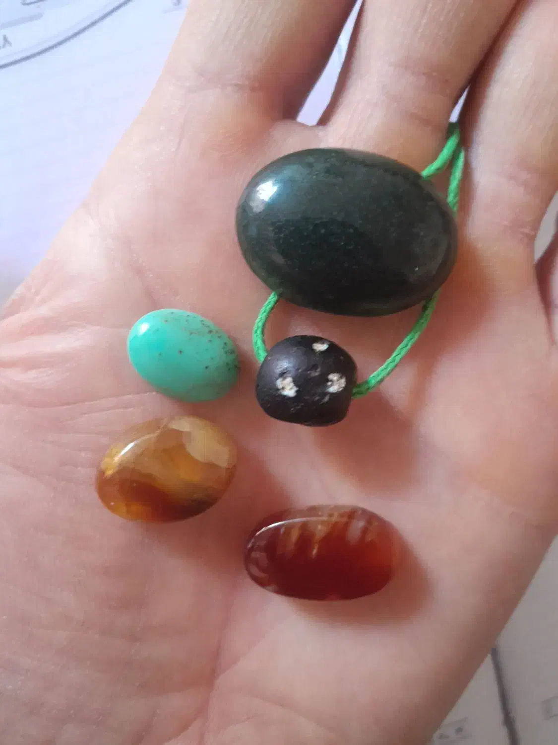 تسبیح مهره پوپ سیگاری|کلکسیون اشیاء عتیقه|مرند, |دیوار