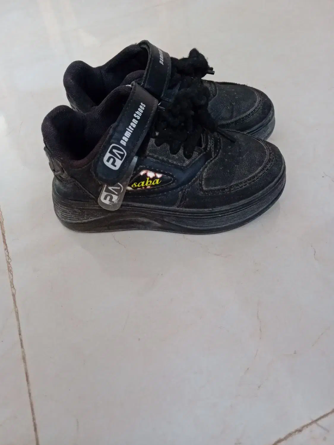 کفش|کیف، کفش، کمربند|خواف, |دیوار