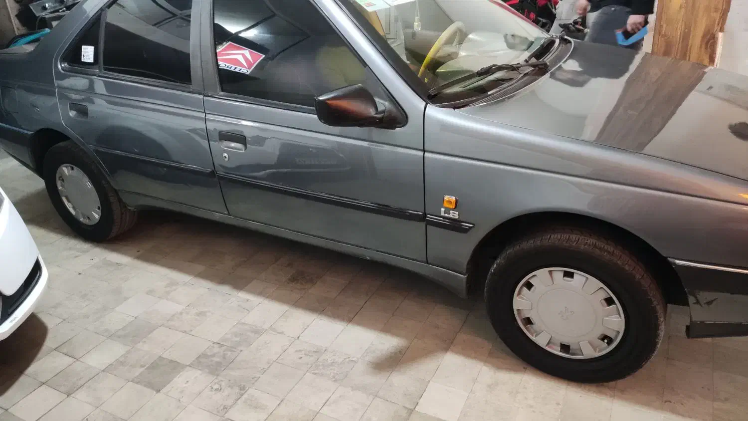 پژو ۴۰۵ بدون آفتاب سوختگی|خودرو سواری و وانت|تهران, شهرک استقلال|دیوار