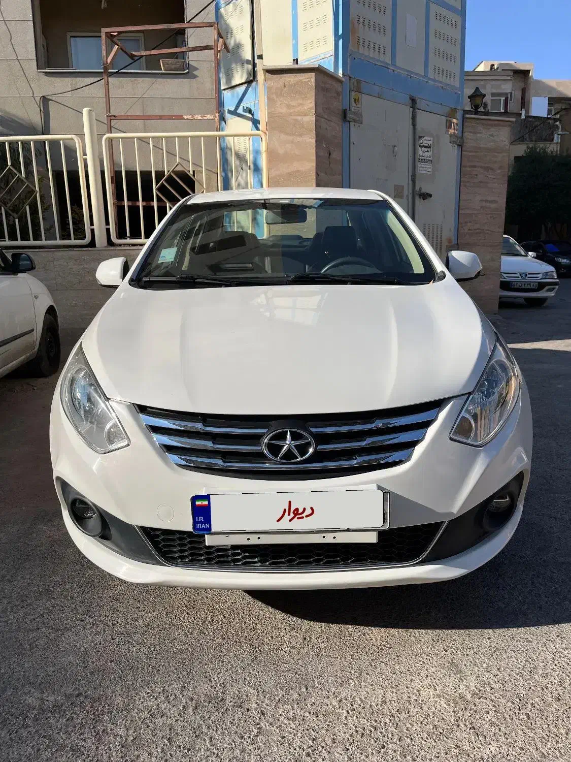 ماشین j4|خودرو سواری و وانت|کرمان, |دیوار