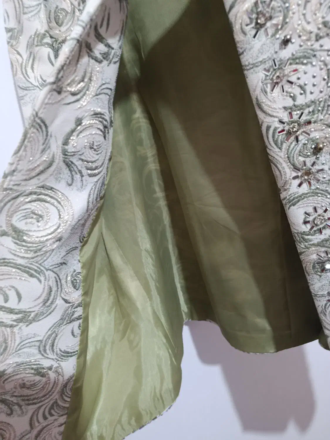 کت سارافون|لباس|رباط‌کریم, شهرک والفجر|دیوار