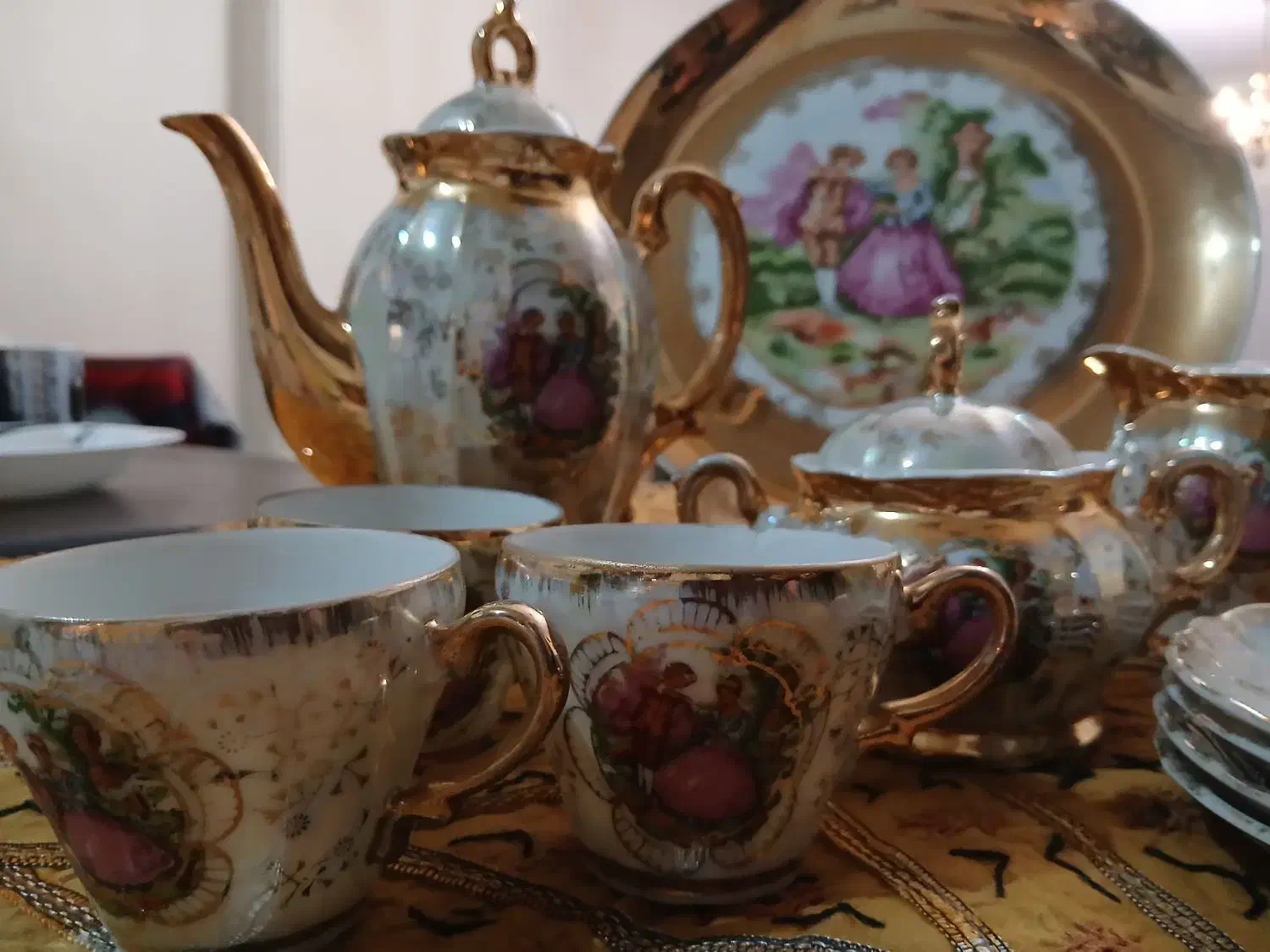 ظروف پذیرایی دکواتیو|کلکسیون اشیاء عتیقه|تهران, مهران|دیوار