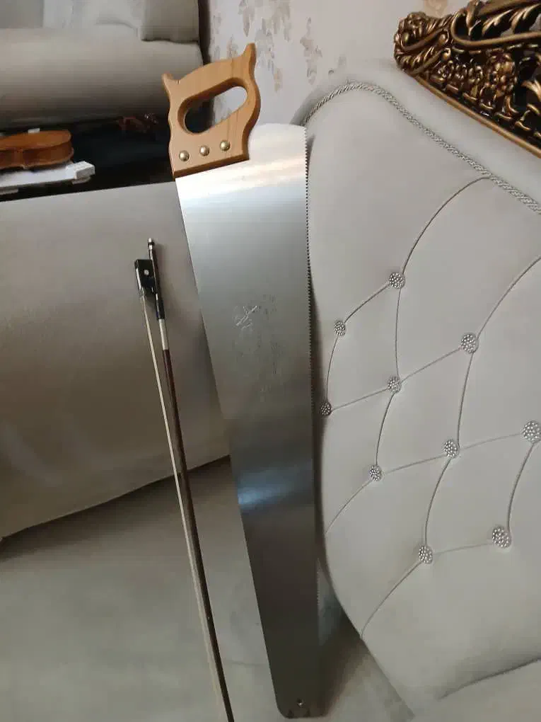 ساز اره|آلات موسیقی|سهند, |دیوار