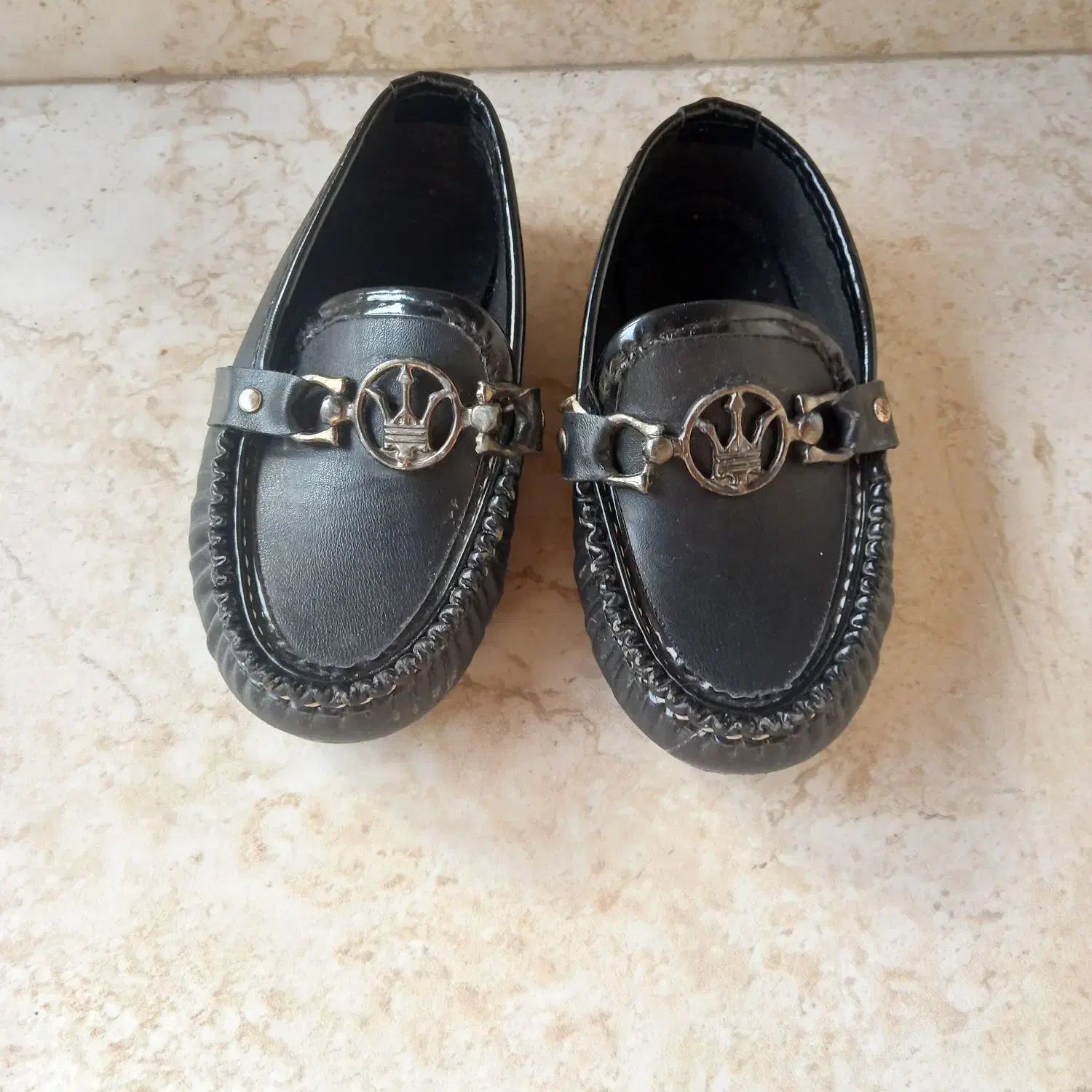 لباس مجلسی کرم رنگ و کفش مجلسی|کفش و لباس بچه|خشکبیجار, |دیوار