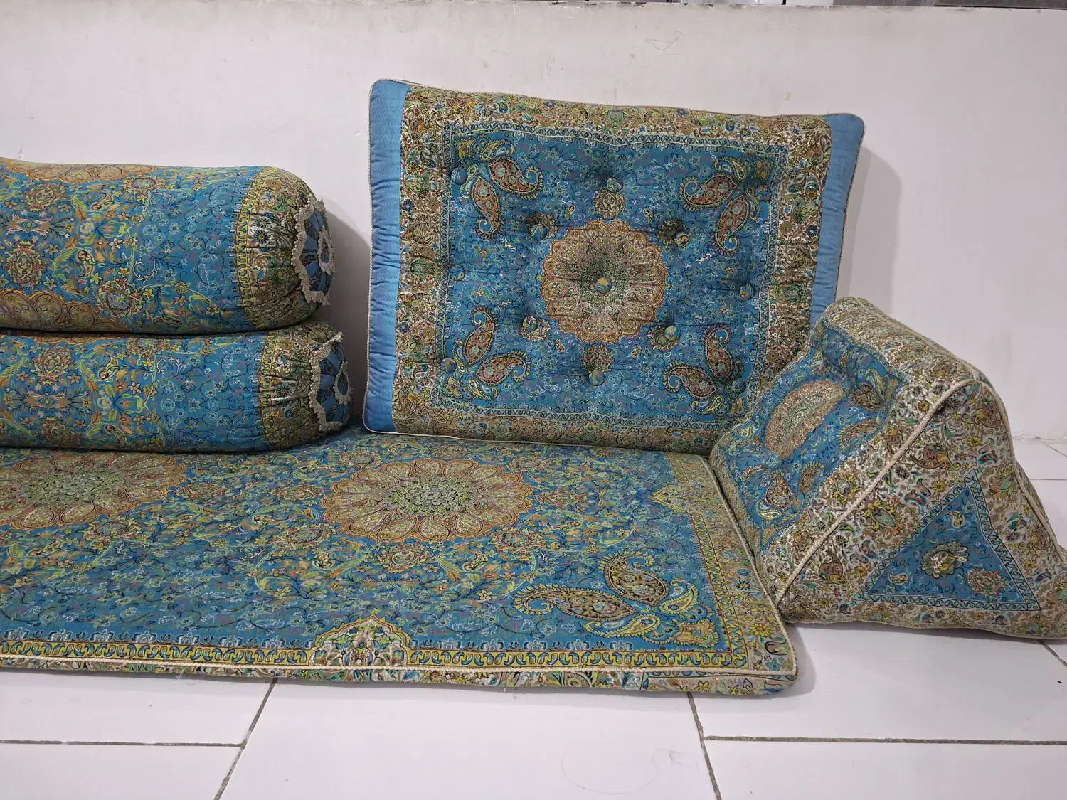 شاهنشین پشم شتر|پشتی|ارومیه, |دیوار