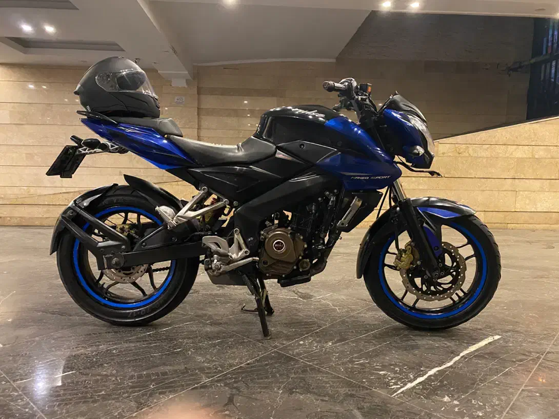 ns200|موتورسیکلت|تهران, عباس‌آباد|دیوار