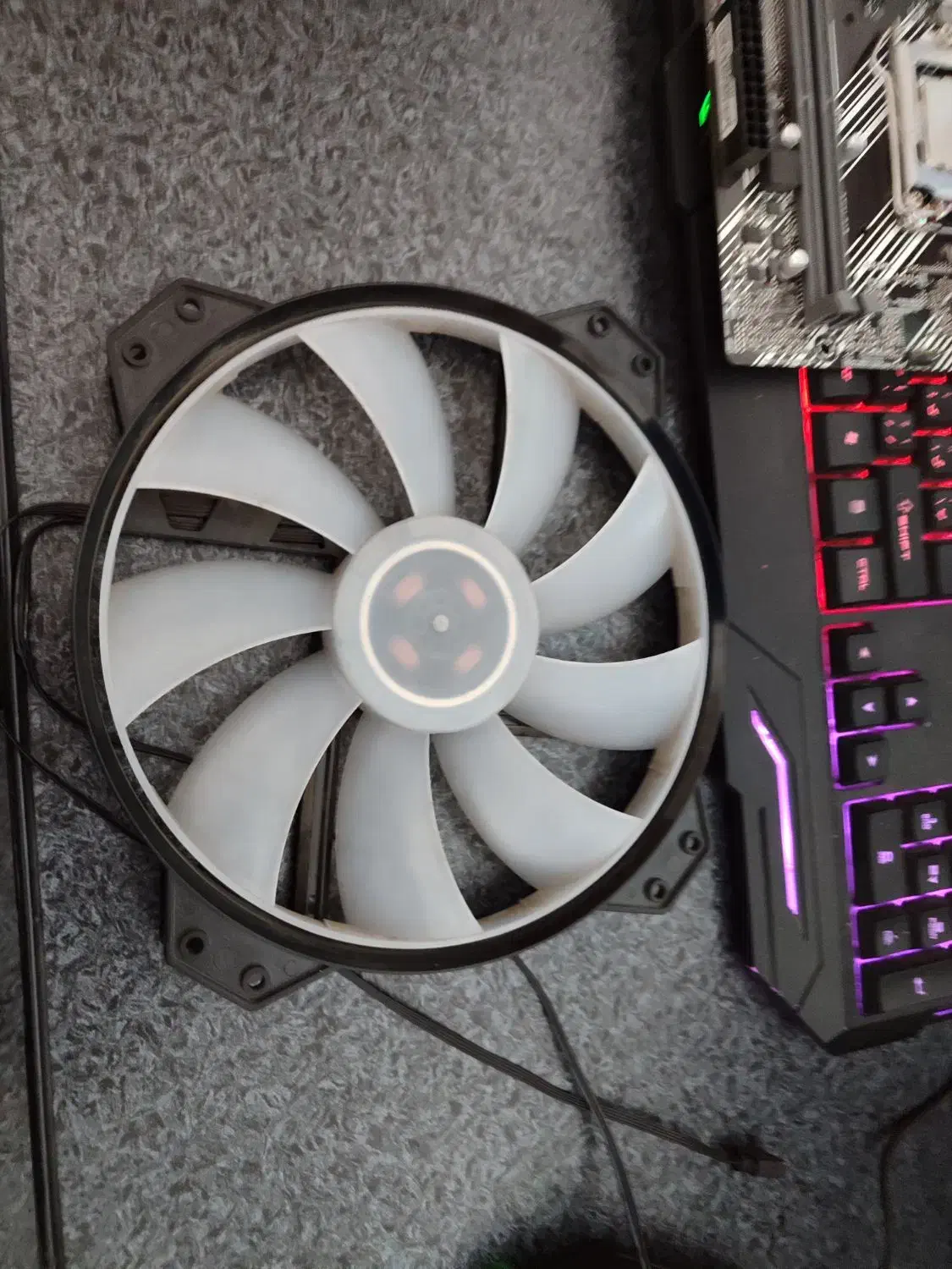 فن کیس RGB|قطعات و لوازم جانبی رایانه|مهاباد (آذربایجان غربی), |دیوار
