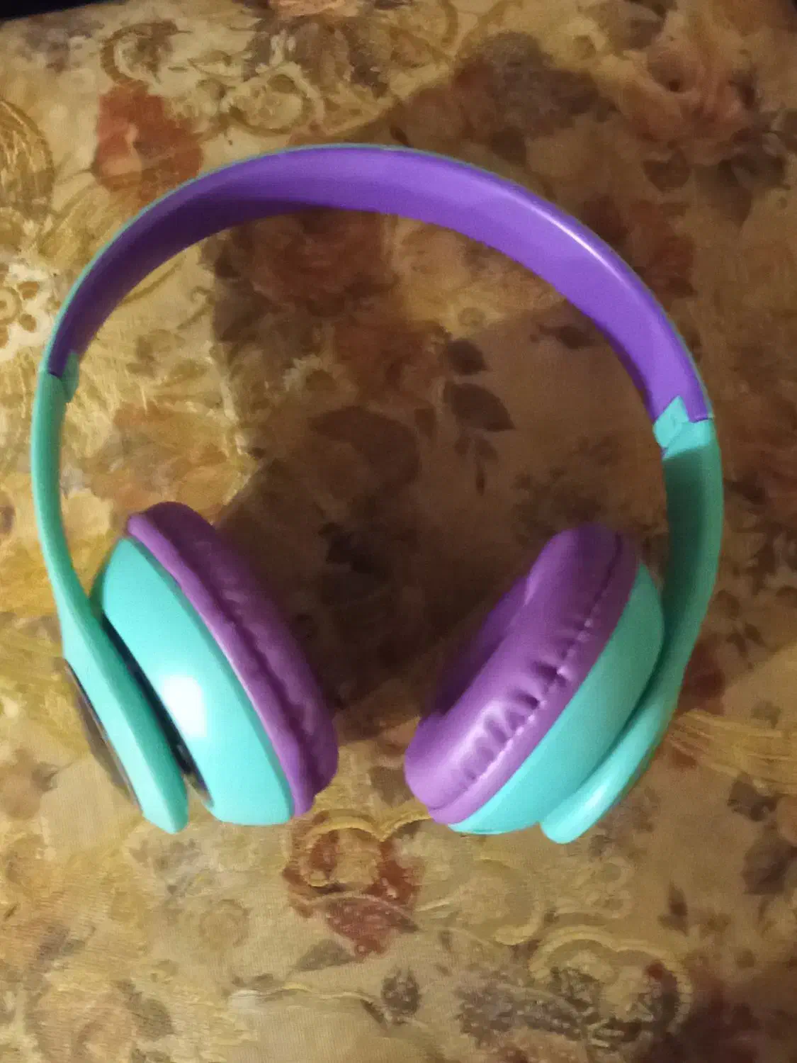 هدفون|صوتی و تصویری|تهران, درختی|دیوار