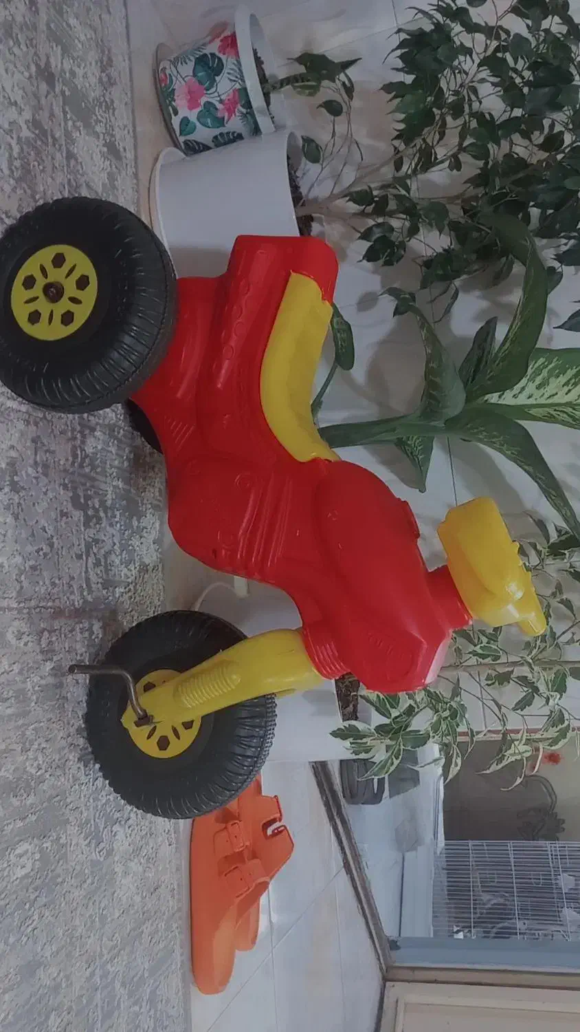 دوچرخه کودک|اسباب‌بازی بچه|بومهن, |دیوار