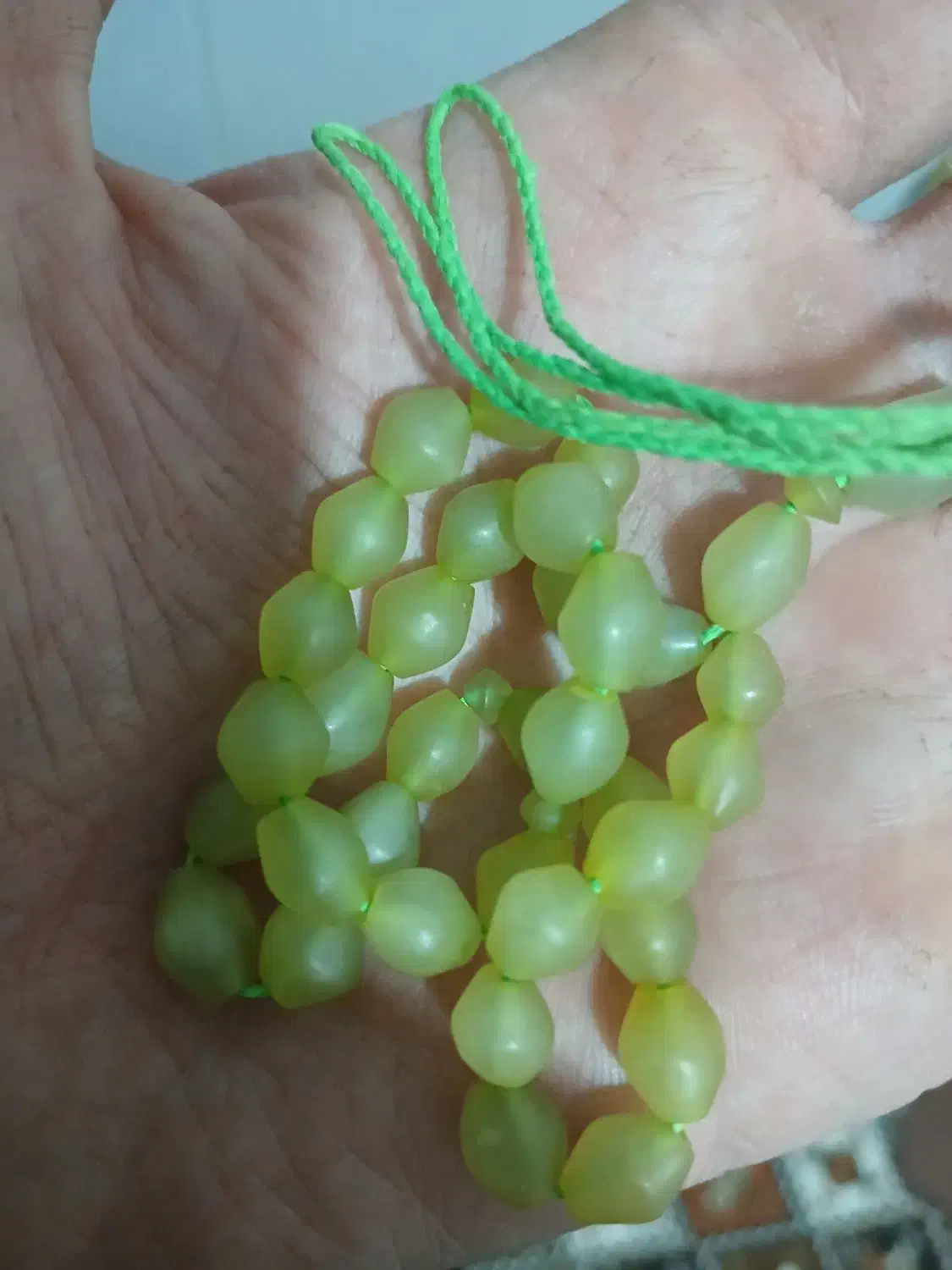 تسبیح شاه مقصود|جواهرات|ساوه, |دیوار