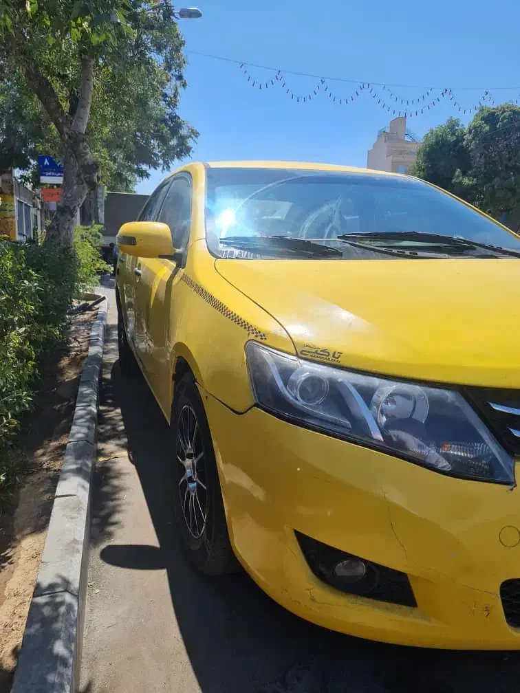 تاکسی آریو مدل 96 دنده|خودرو سواری و وانت|مشهد, امام خمینی|دیوار