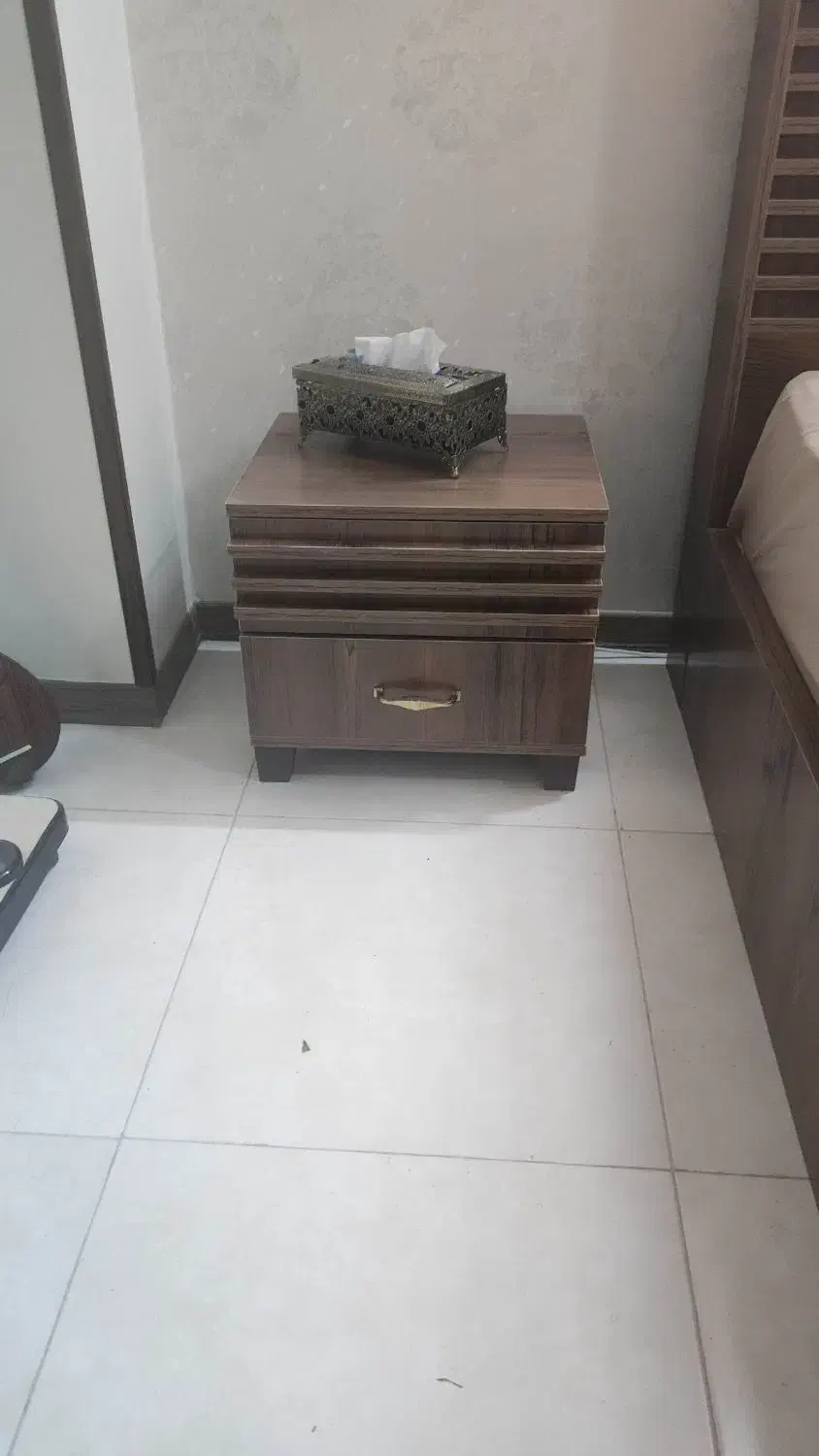 تخت دو نفره در حد نو|تخت و سرویس خواب|اصفهان, جلوان|دیوار