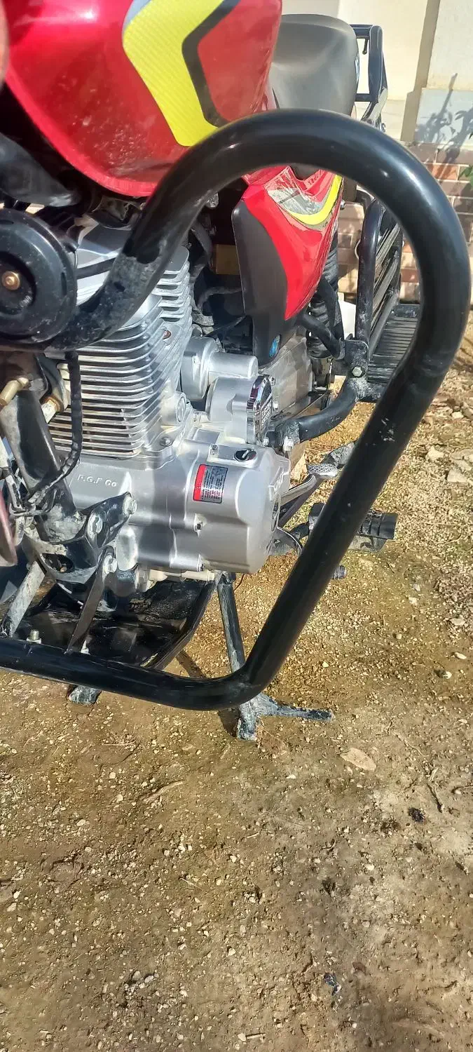 پیشرو شکاری ۲۰۰ در حد خشک|موتورسیکلت|گنبد کاووس, |دیوار